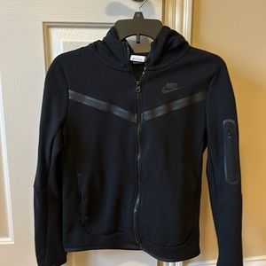 Nike youth large hooded zip up jacket